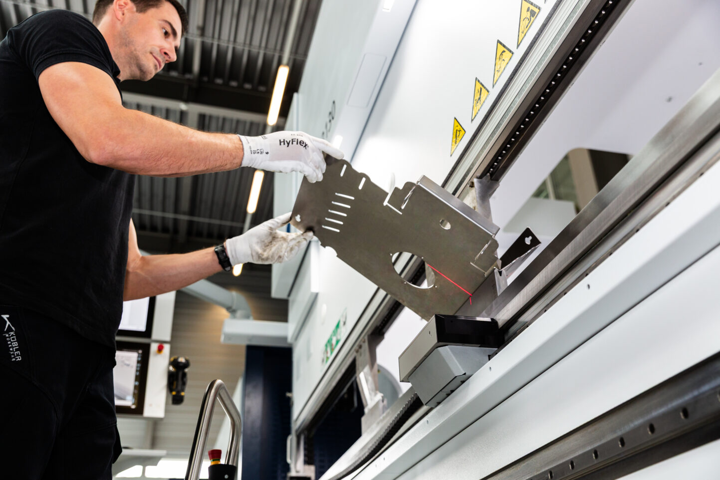 TRUMPF's proven ACB Laser automatic angle measuring system