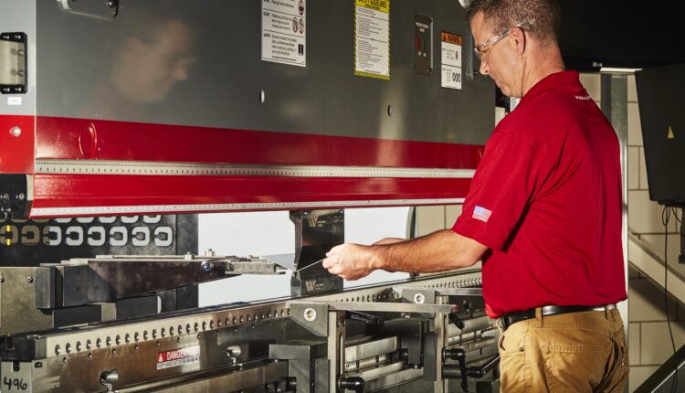 CI Demonstrates new metal fabrication technology at FABTECH Logo
